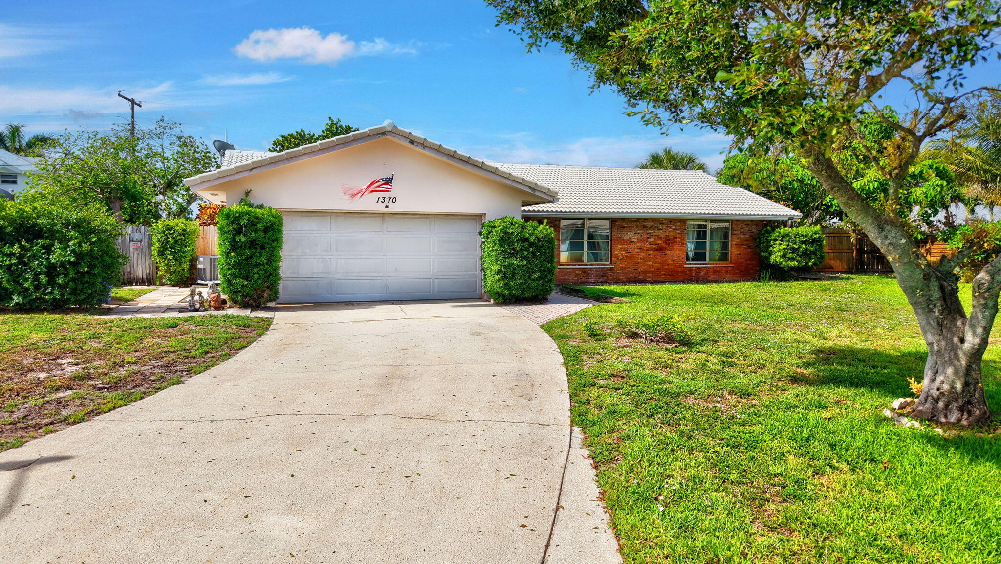 1370 SW 27th Place
