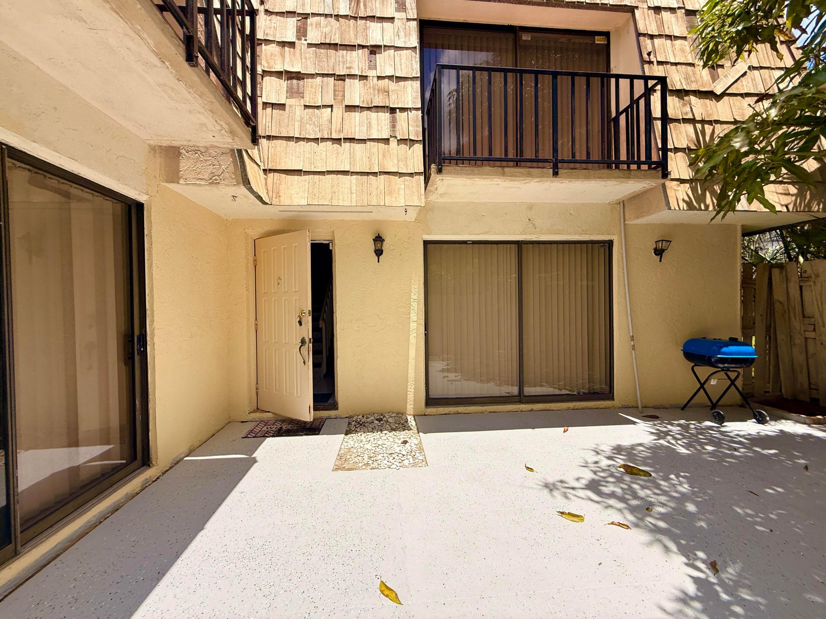 1684 Forest Lakes Circle A Property Photo 3