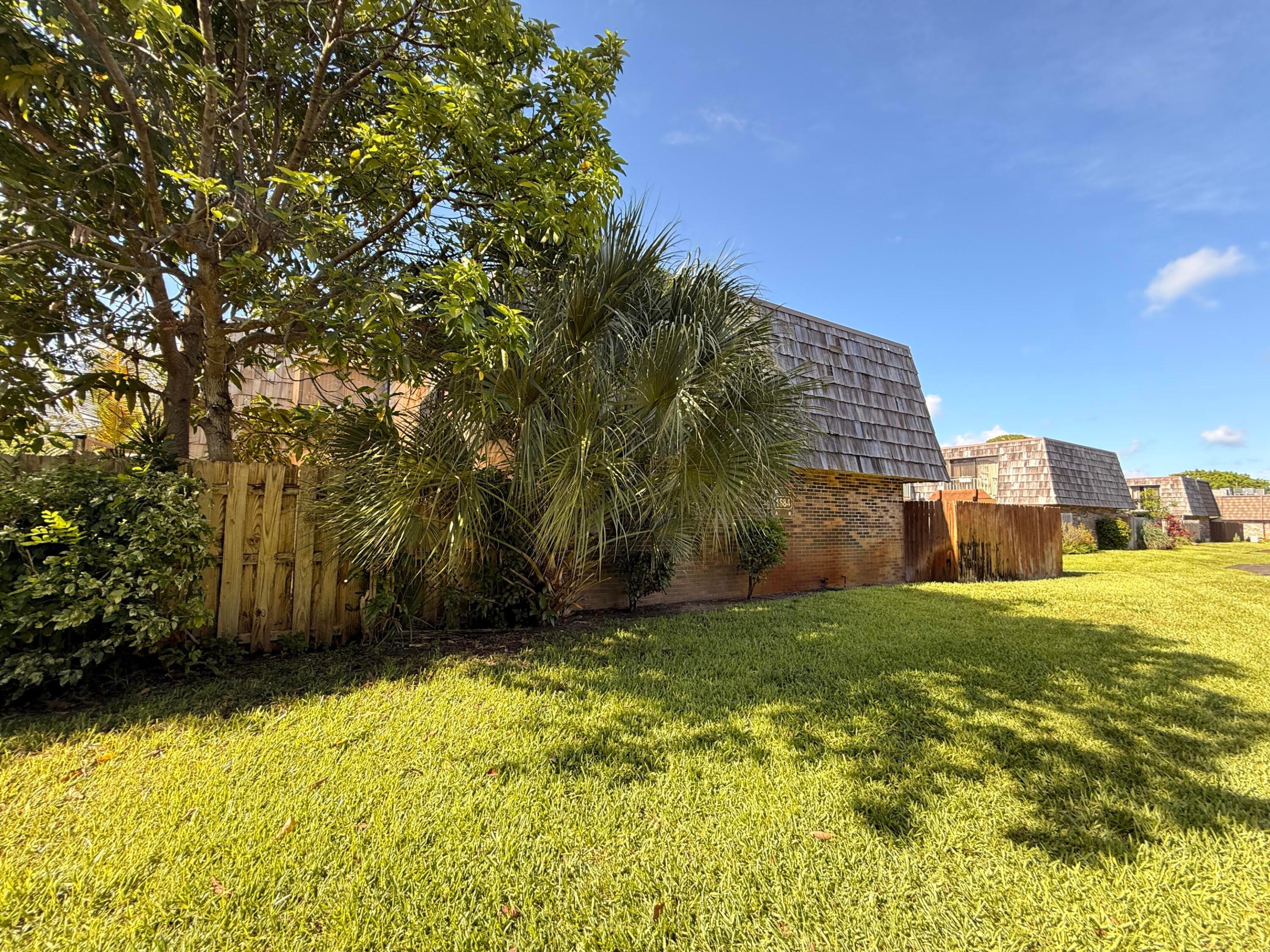 1684 Forest Lakes Circle A Property Photo 8