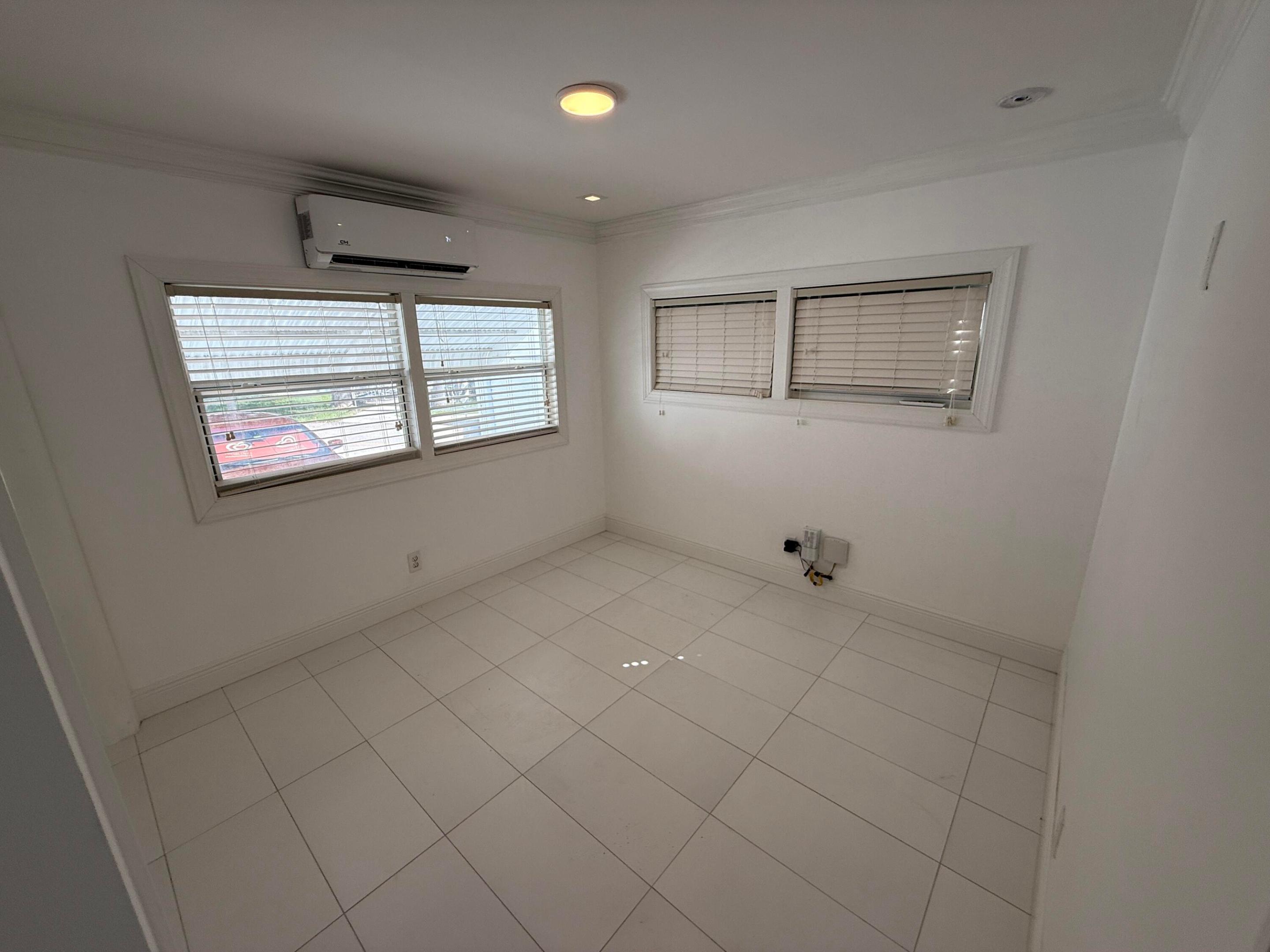 206 Eagle Drive E Property Photo 8