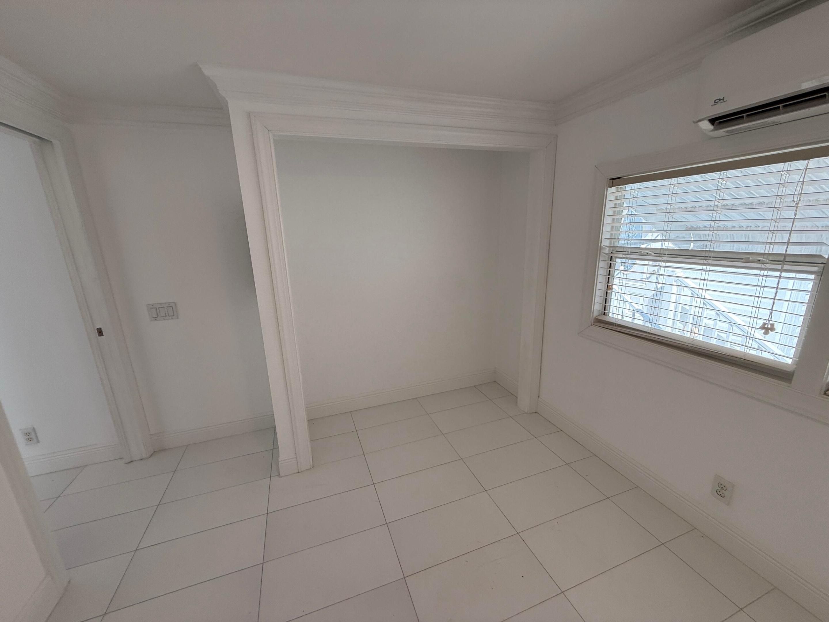 206 Eagle Drive E Property Photo 9