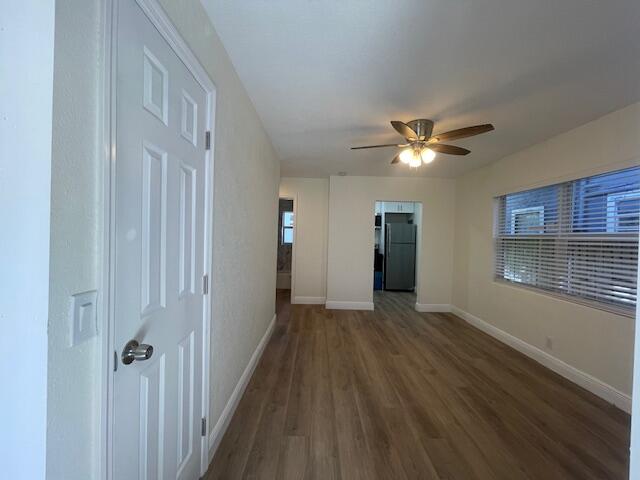 304 N Tamarind Avenue Property Photo 5