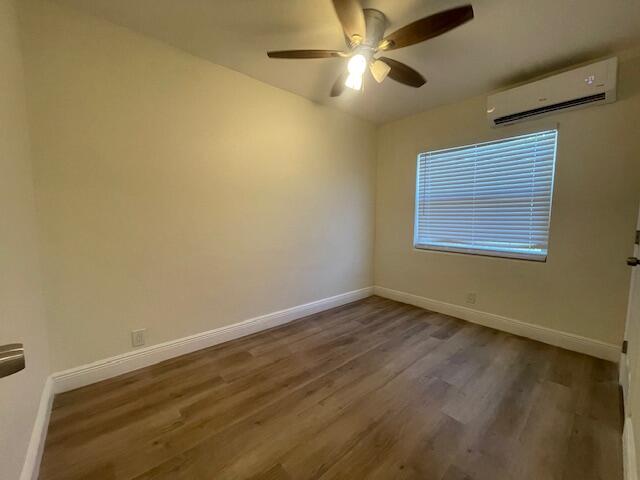304 N Tamarind Avenue Property Photo 13