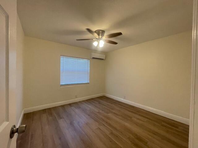 304 N Tamarind Avenue Property Photo 14