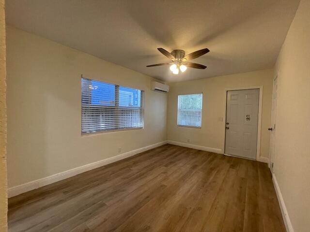 304 N Tamarind Avenue Property Photo 20