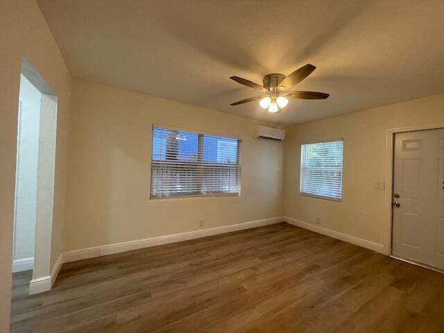304 N Tamarind Avenue Property Photo 21