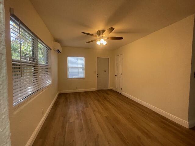 304 N Tamarind Avenue Property Photo 25