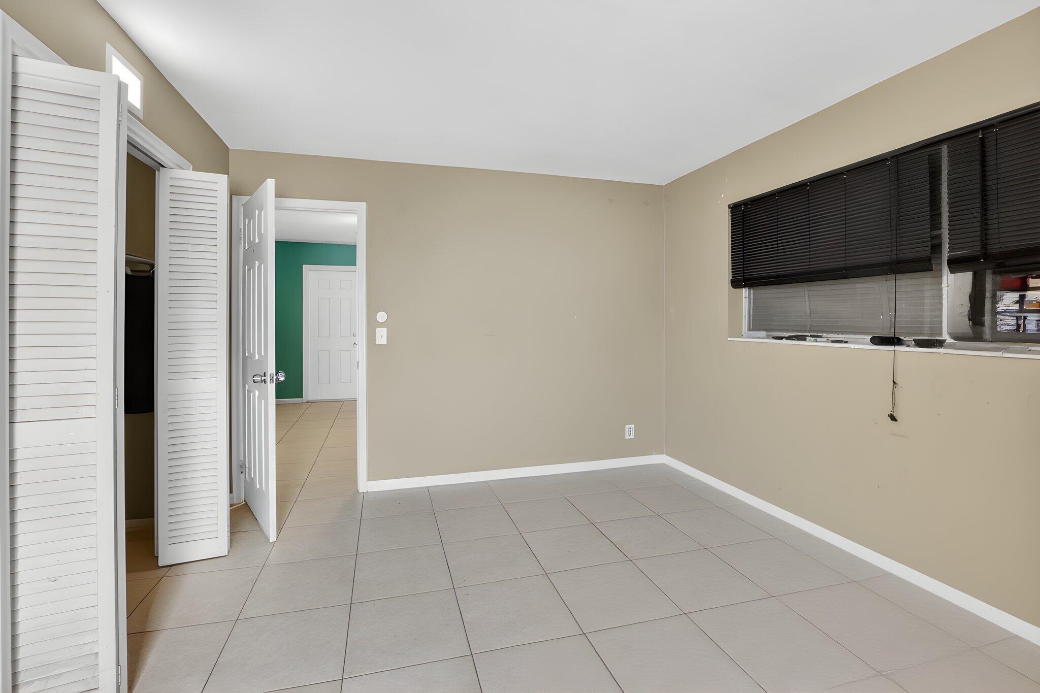 220 Sw 10th Avenue Property Photo 13
