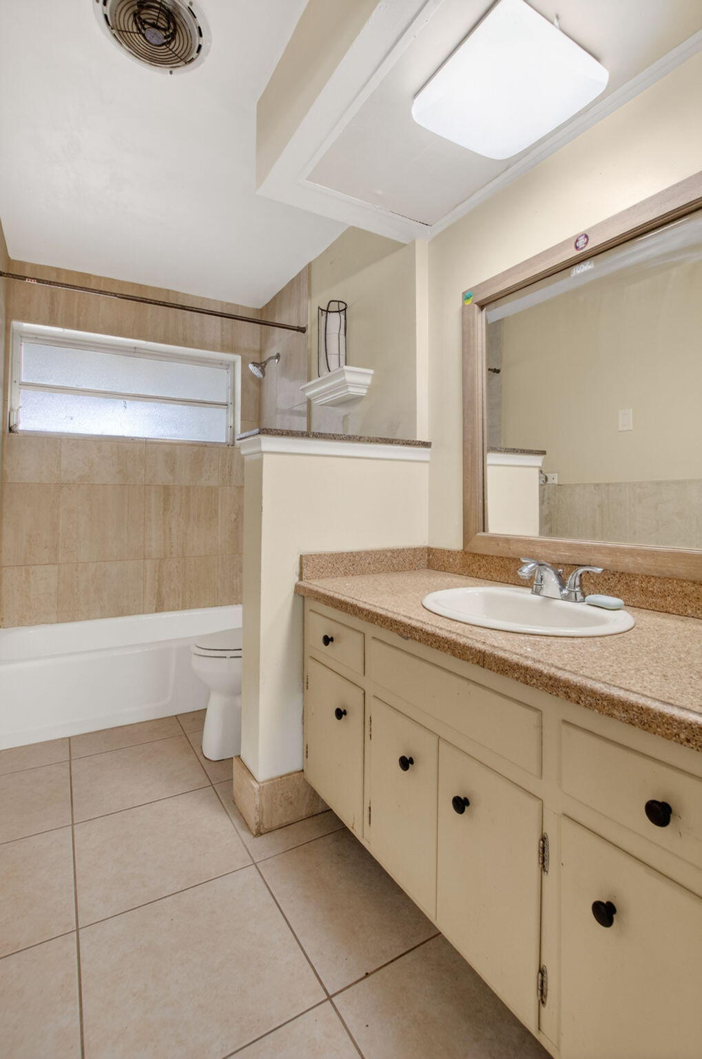 220 Sw 10th Avenue Property Photo 27