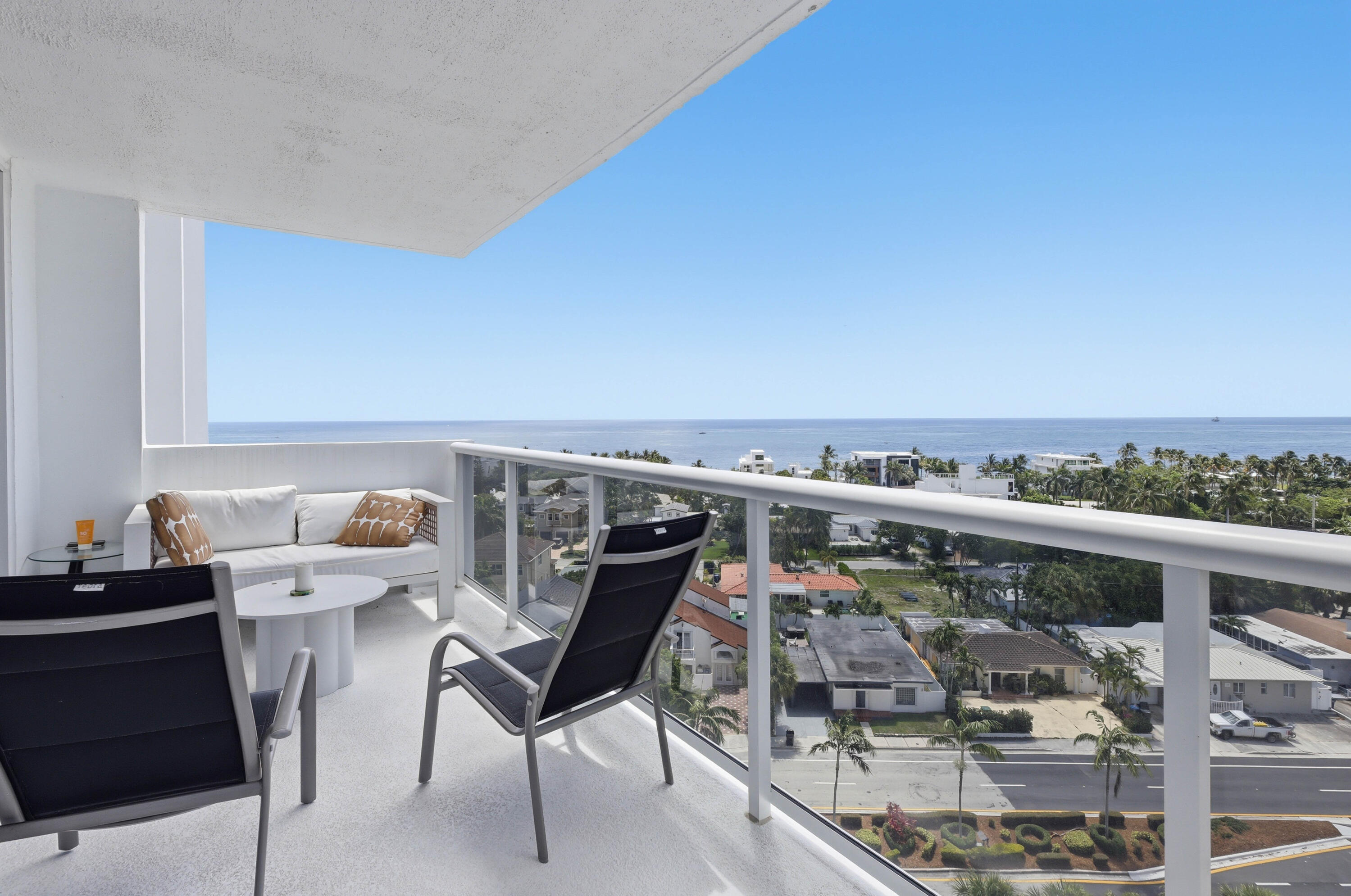 2715 N Ocean Boulevard 10c Property Photo 2