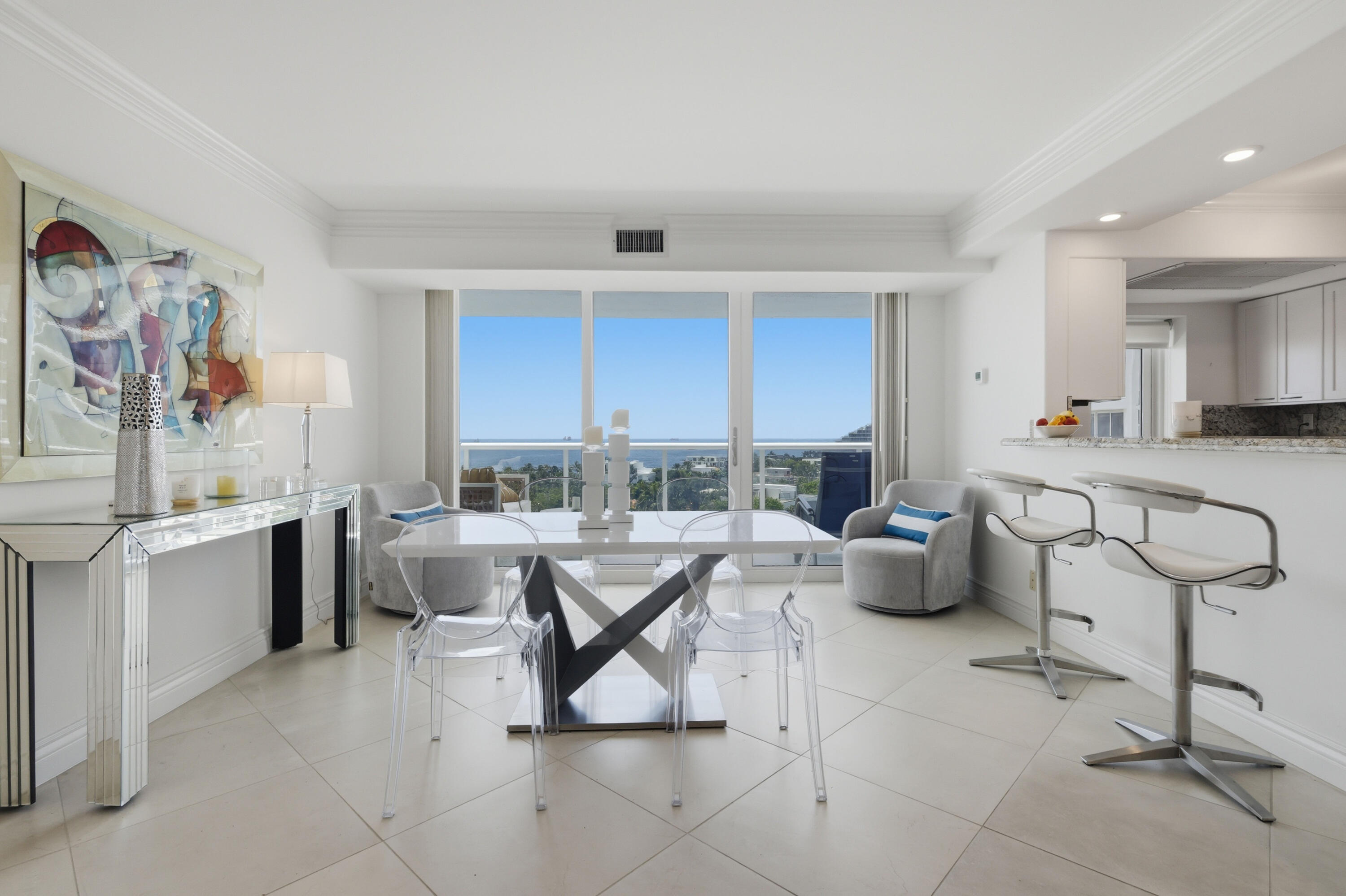 2715 N Ocean Boulevard 10c Property Photo 4