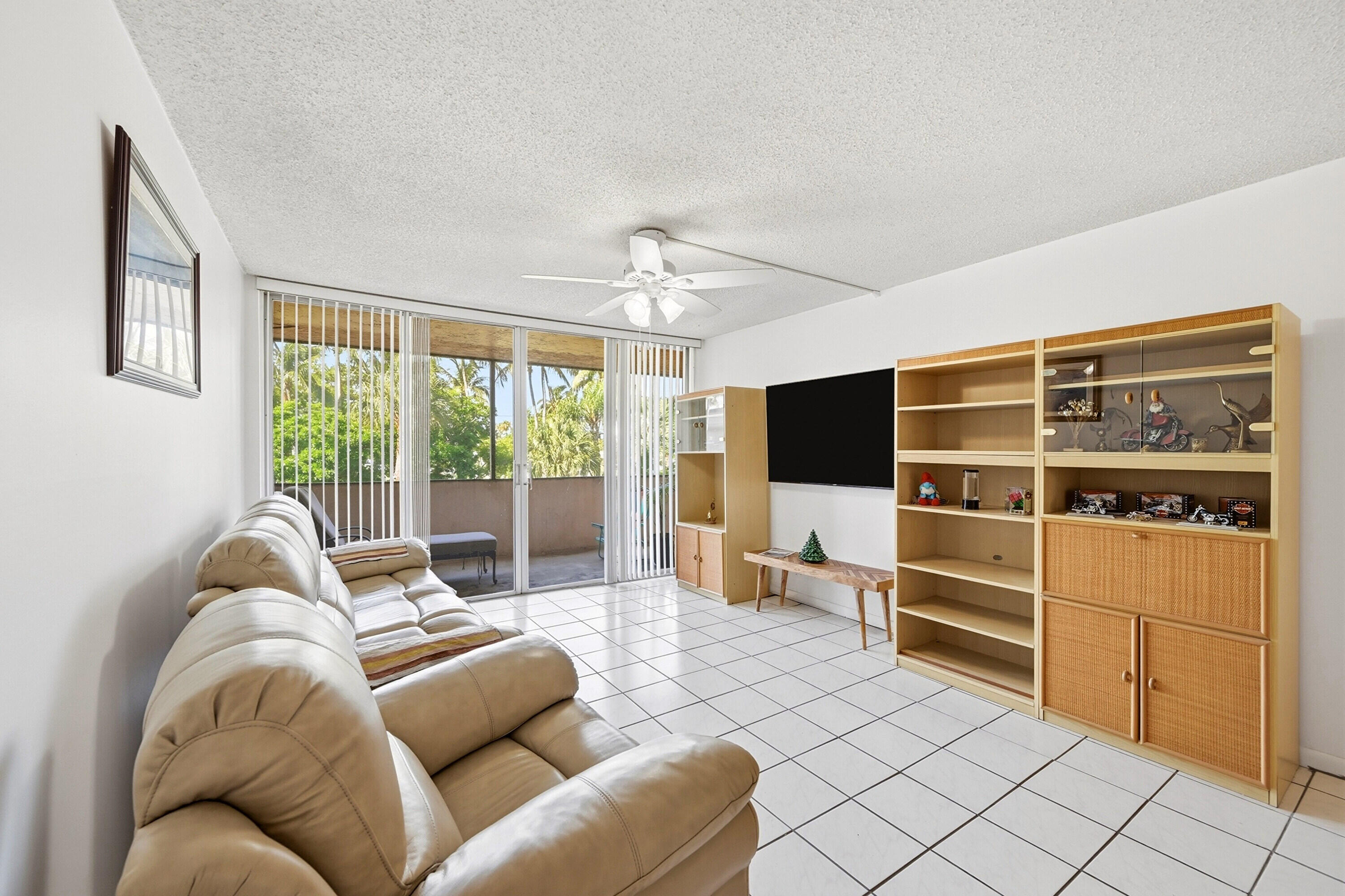 740 S Federal Highway 208 Property Photo 5