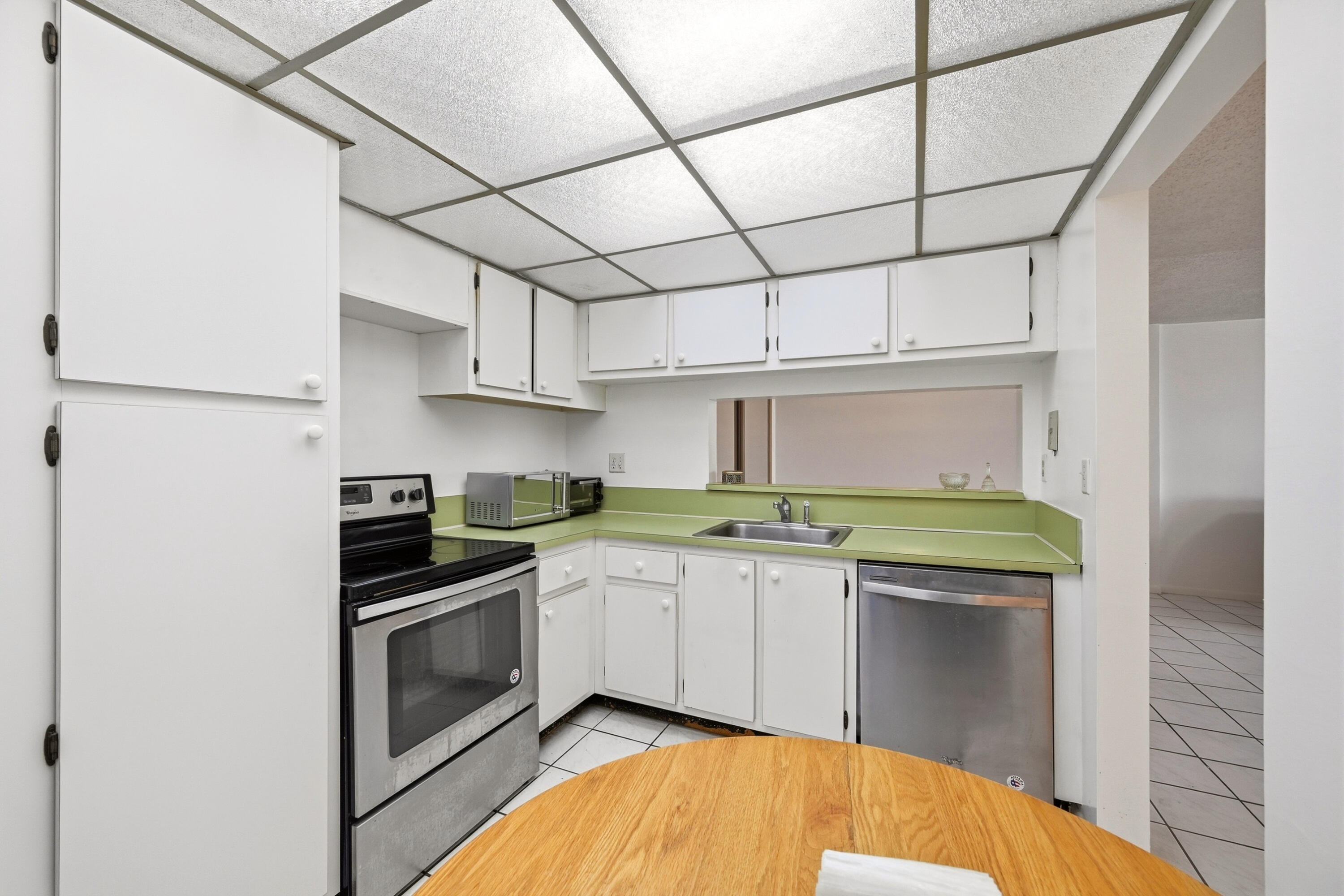 740 S Federal Highway 208 Property Photo 7