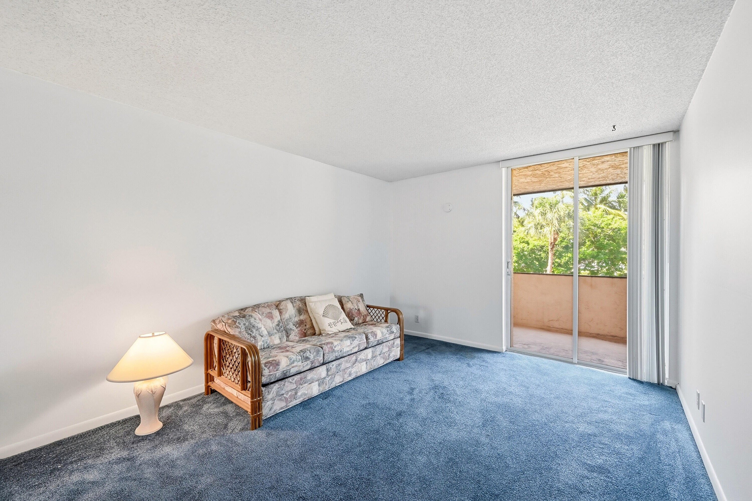 740 S Federal Highway 208 Property Photo 12