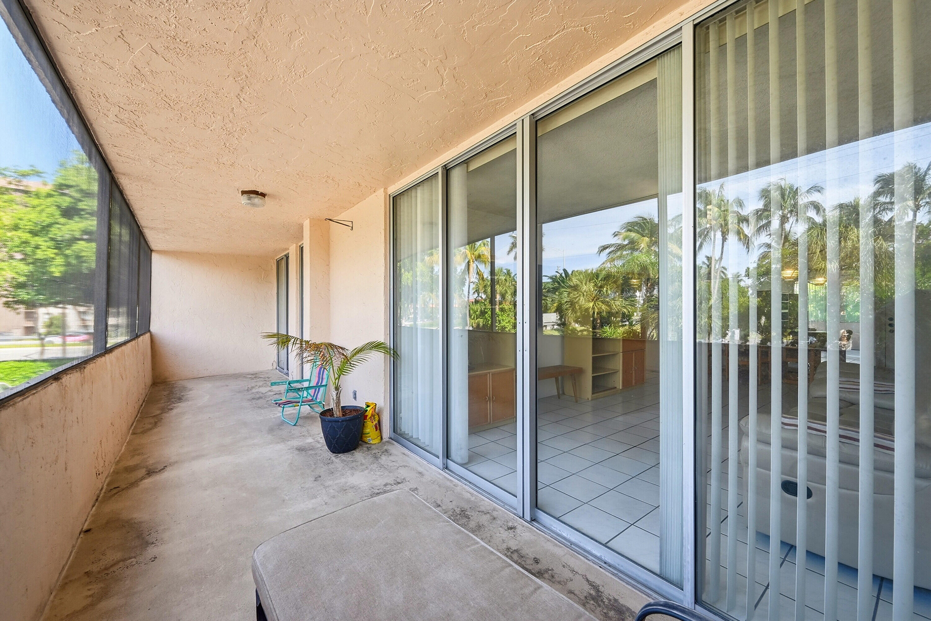 740 S Federal Highway 208 Property Photo 25