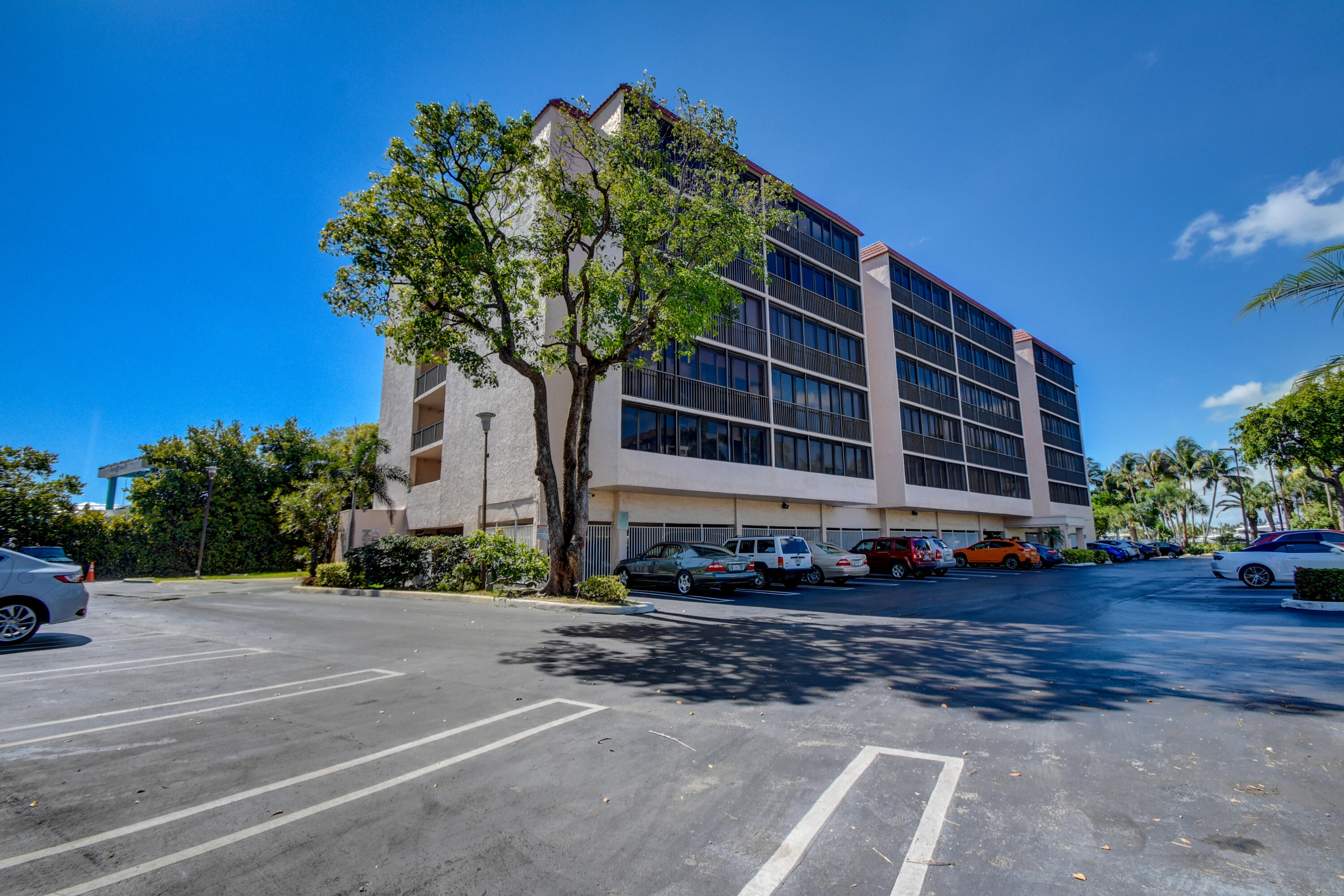 740 S Federal Highway 208 Property Photo 36