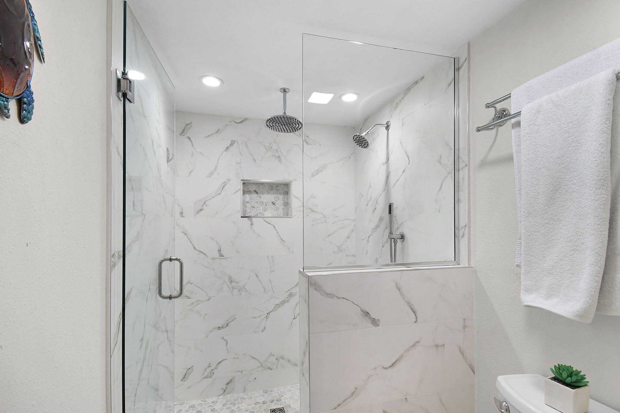 3870 N Highway A1a 805 Property Photo 14