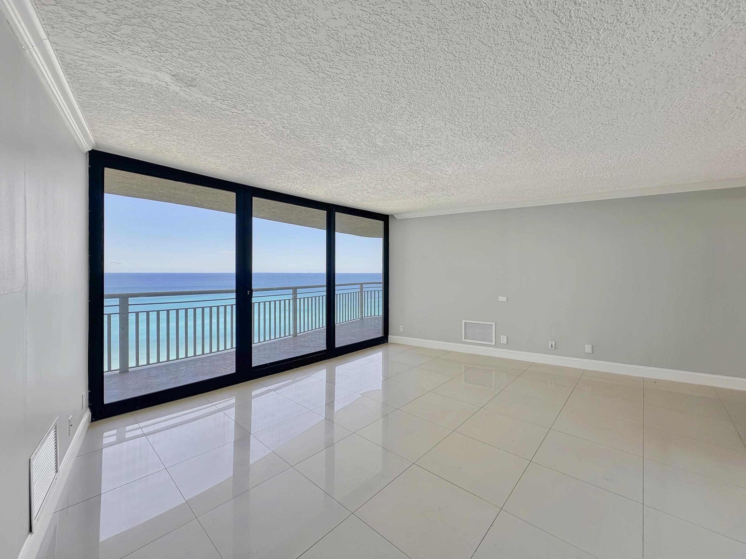 3000 N Ocean Drive 23 E Property Photo 2