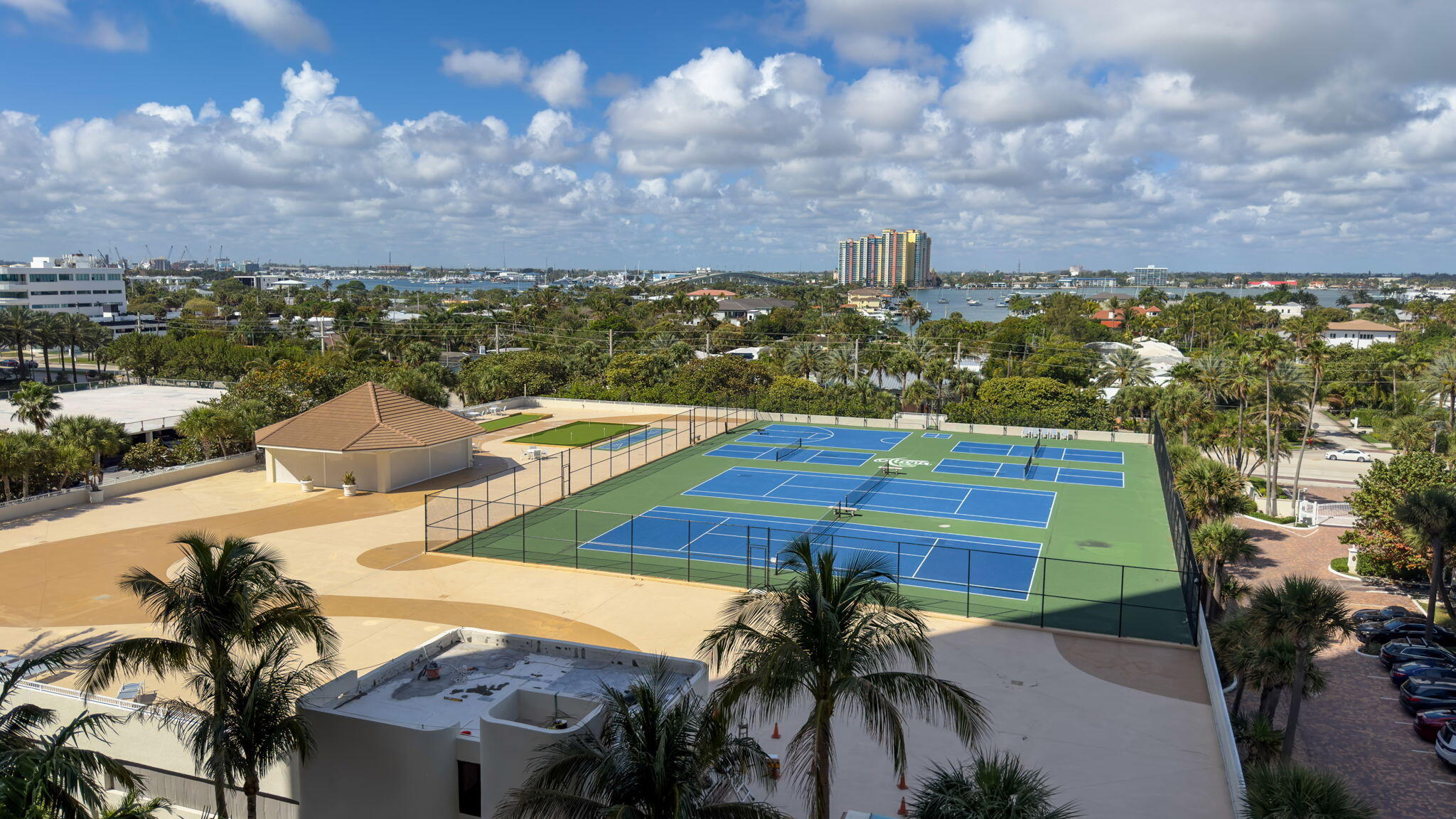 3000 N Ocean Drive 23 E Property Photo 53