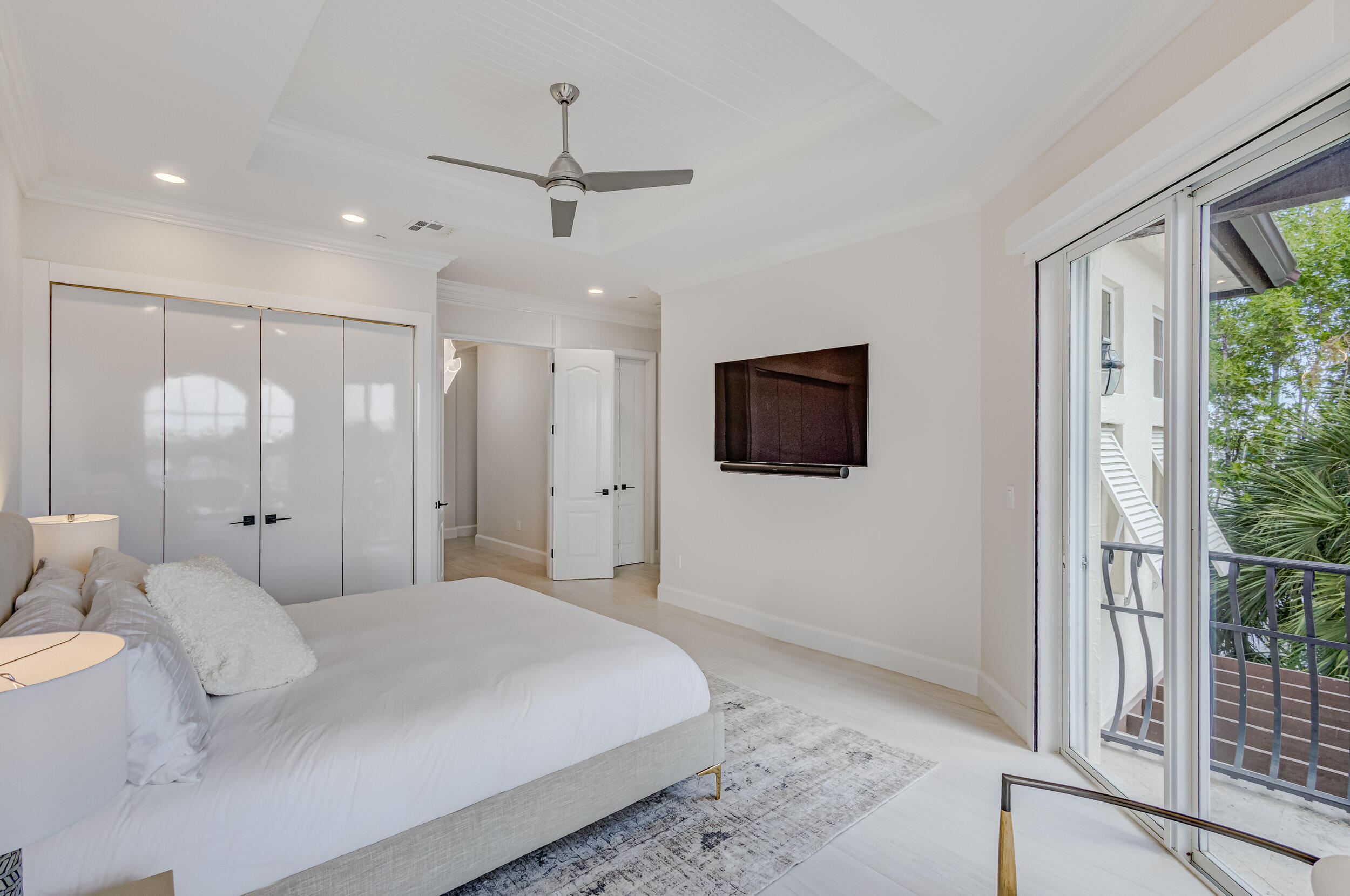 27 Marina Gardens Drive Property Photo 47