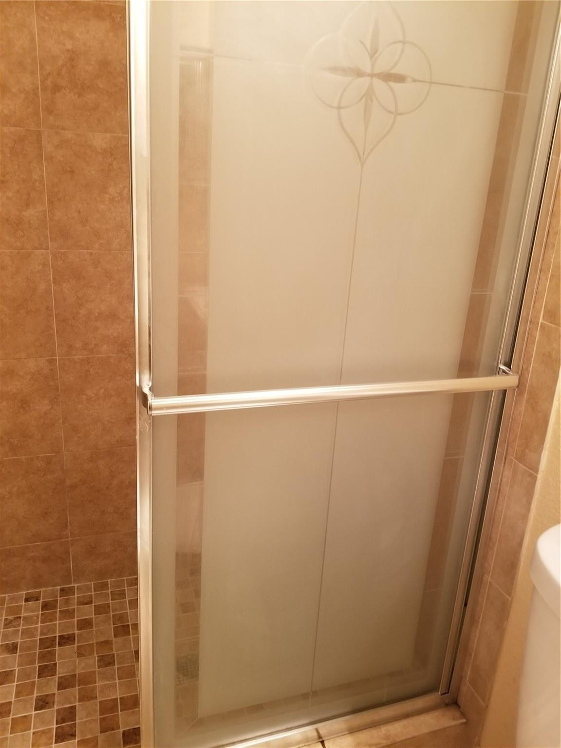 4917 Washington Street Property Photo 5