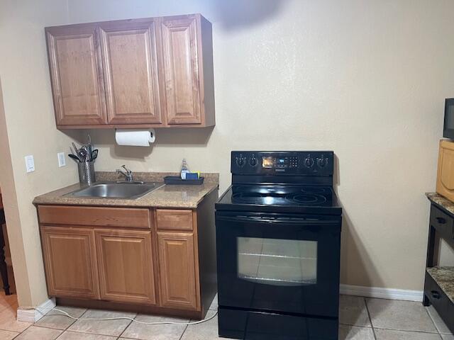 4917 Washington Street Property Photo 10
