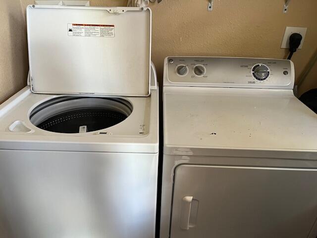 4917 Washington Street Property Photo 12