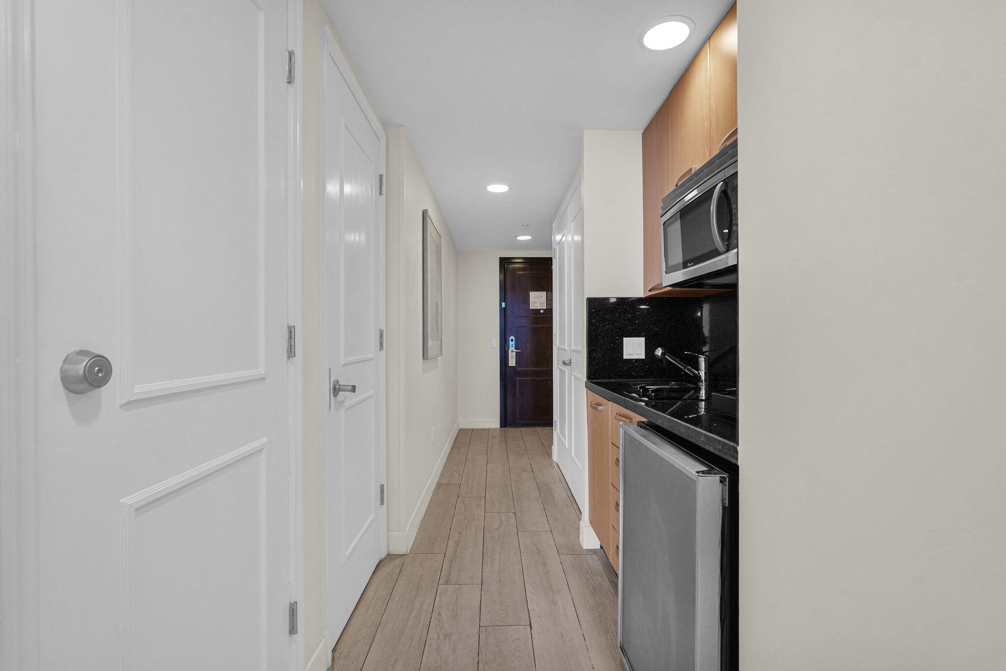 505 N Fort Lauderdale Beach Boulevard 2214 Property Photo 17