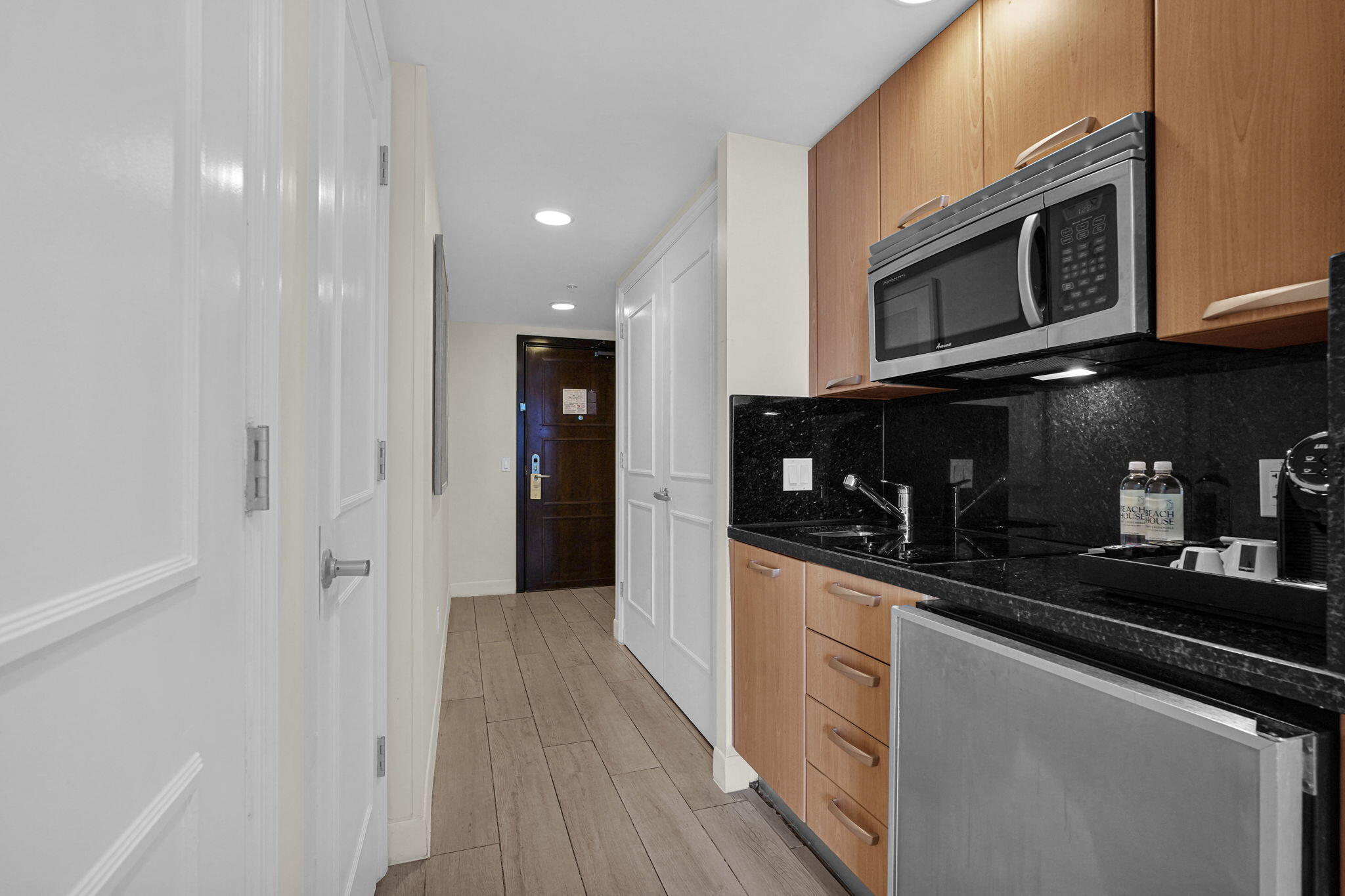 505 N Fort Lauderdale Beach Boulevard 2214 Property Photo 18