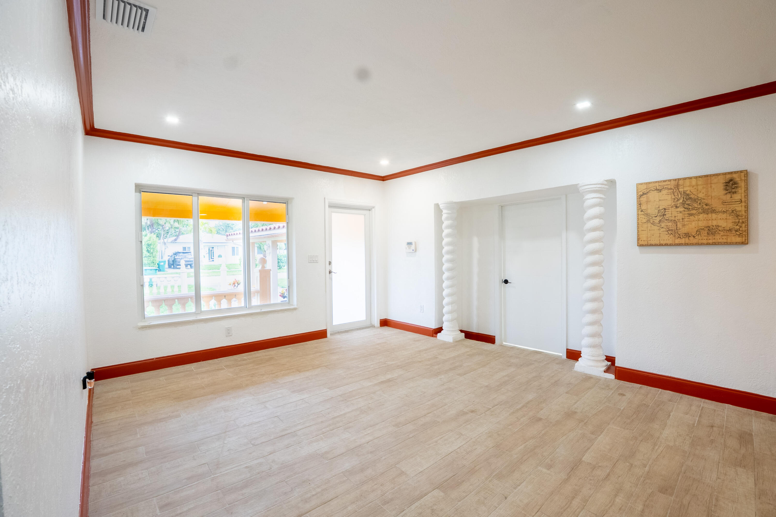 1331 Nw 87th Street Property Photo 5