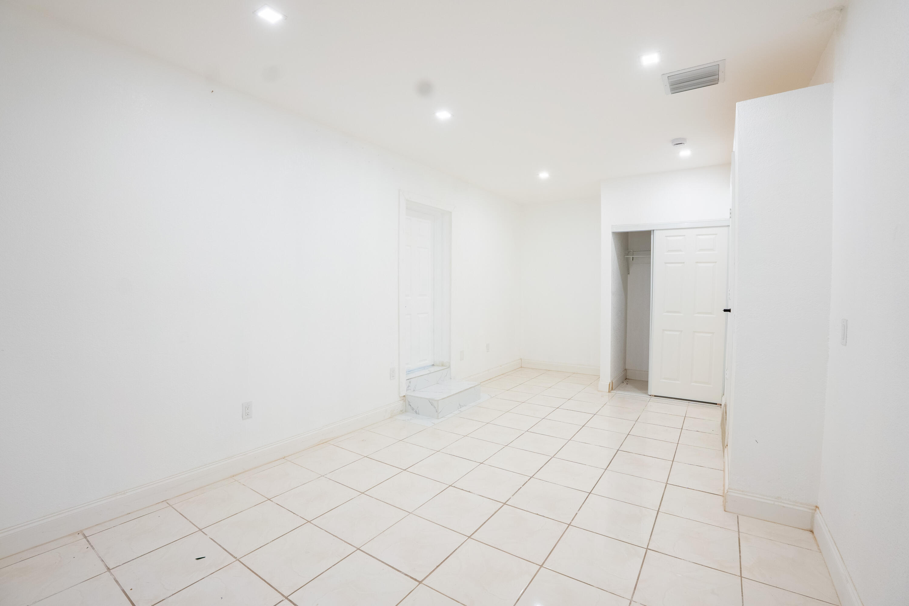 1331 Nw 87th Street Property Photo 29