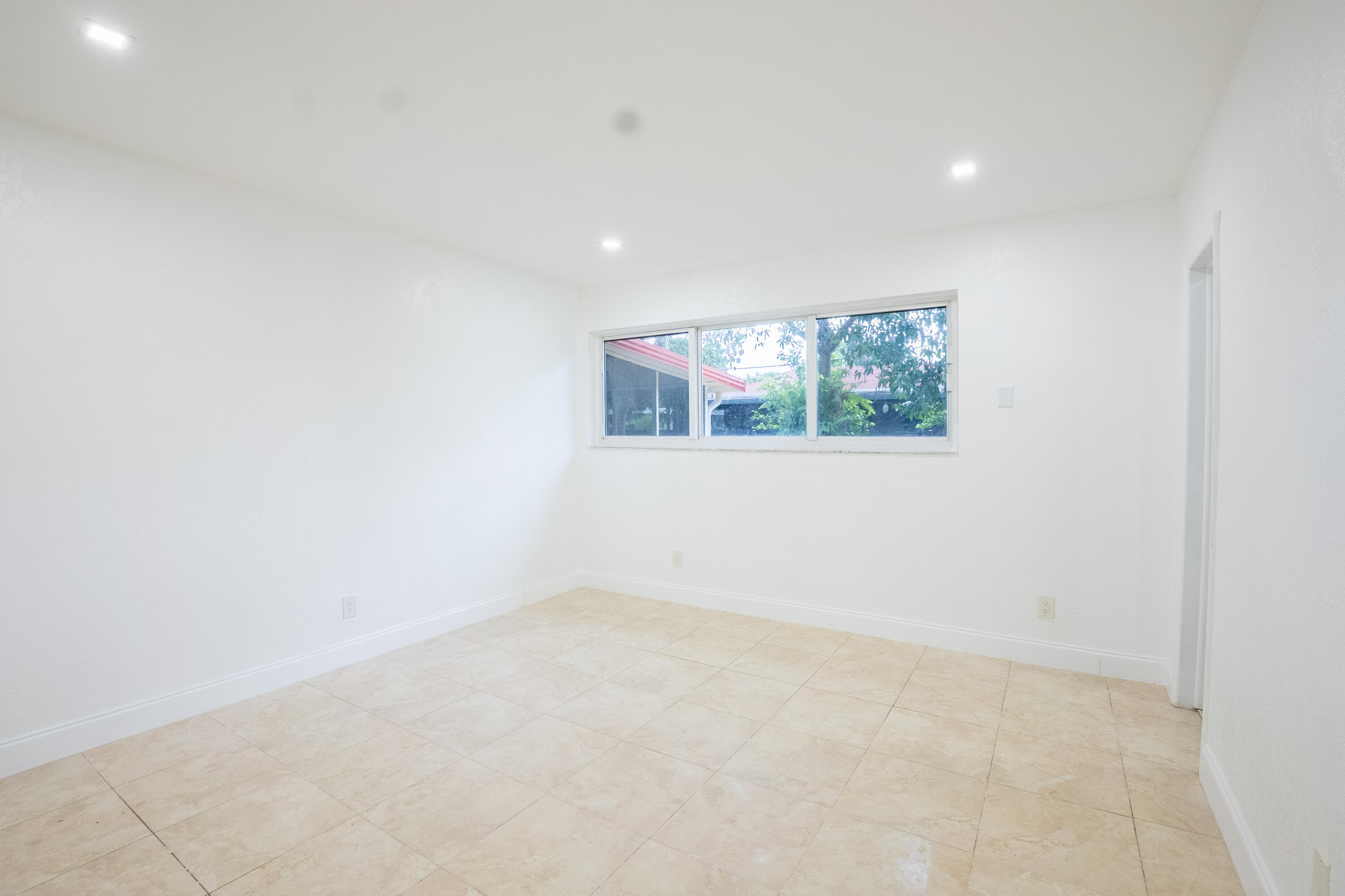 1331 Nw 87th Street Property Photo 33