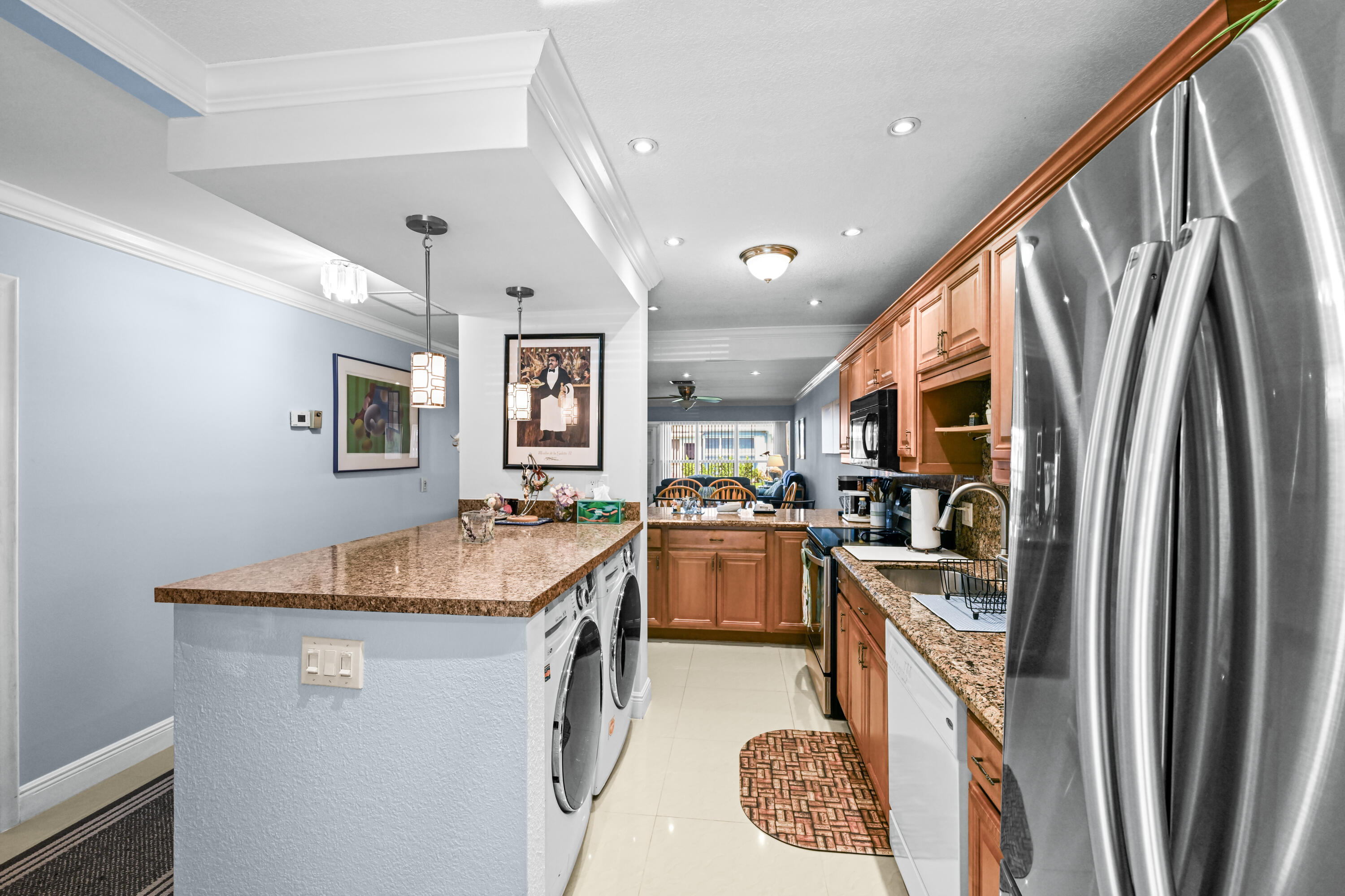 2730 Sw 15th Street 3-a Property Photo 2