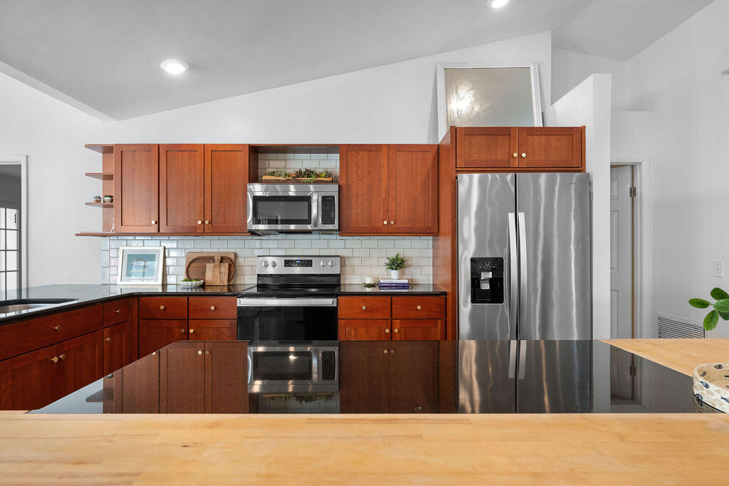 5068 Se Major Way Property Photo 23