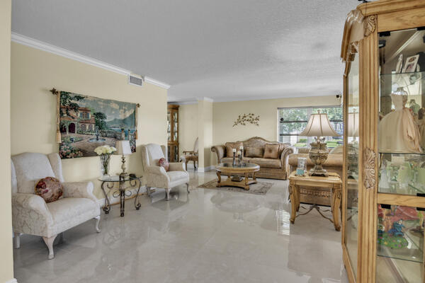 6431 Olde Moat Way Property Photo 12