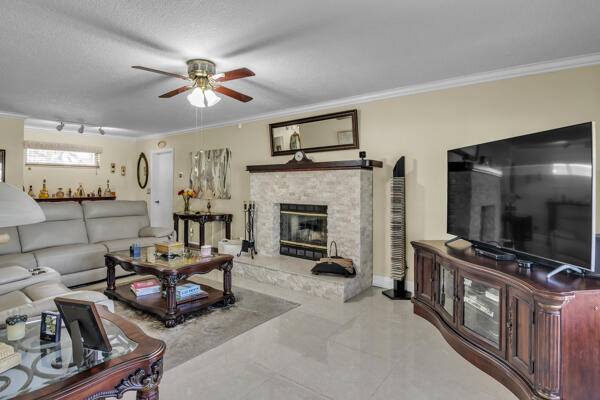 6431 Olde Moat Way Property Photo 18
