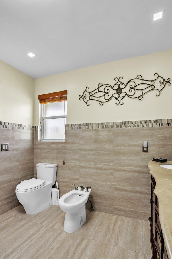 6431 Olde Moat Way Property Photo 30