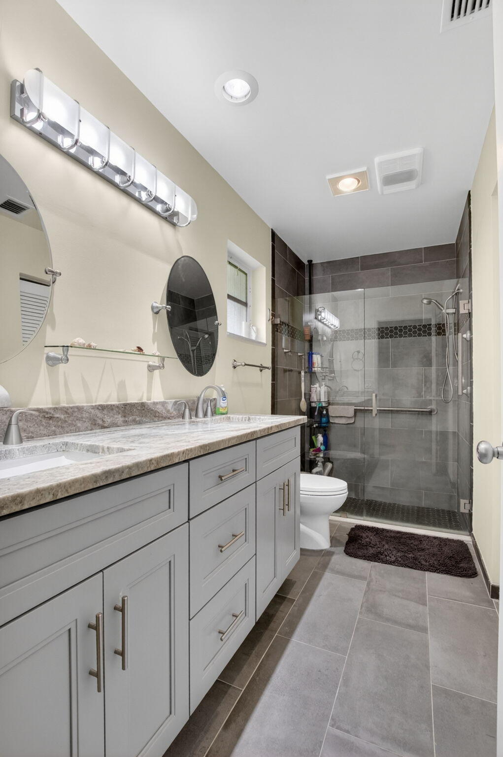 6082 Waldwick Circle Property Photo 31