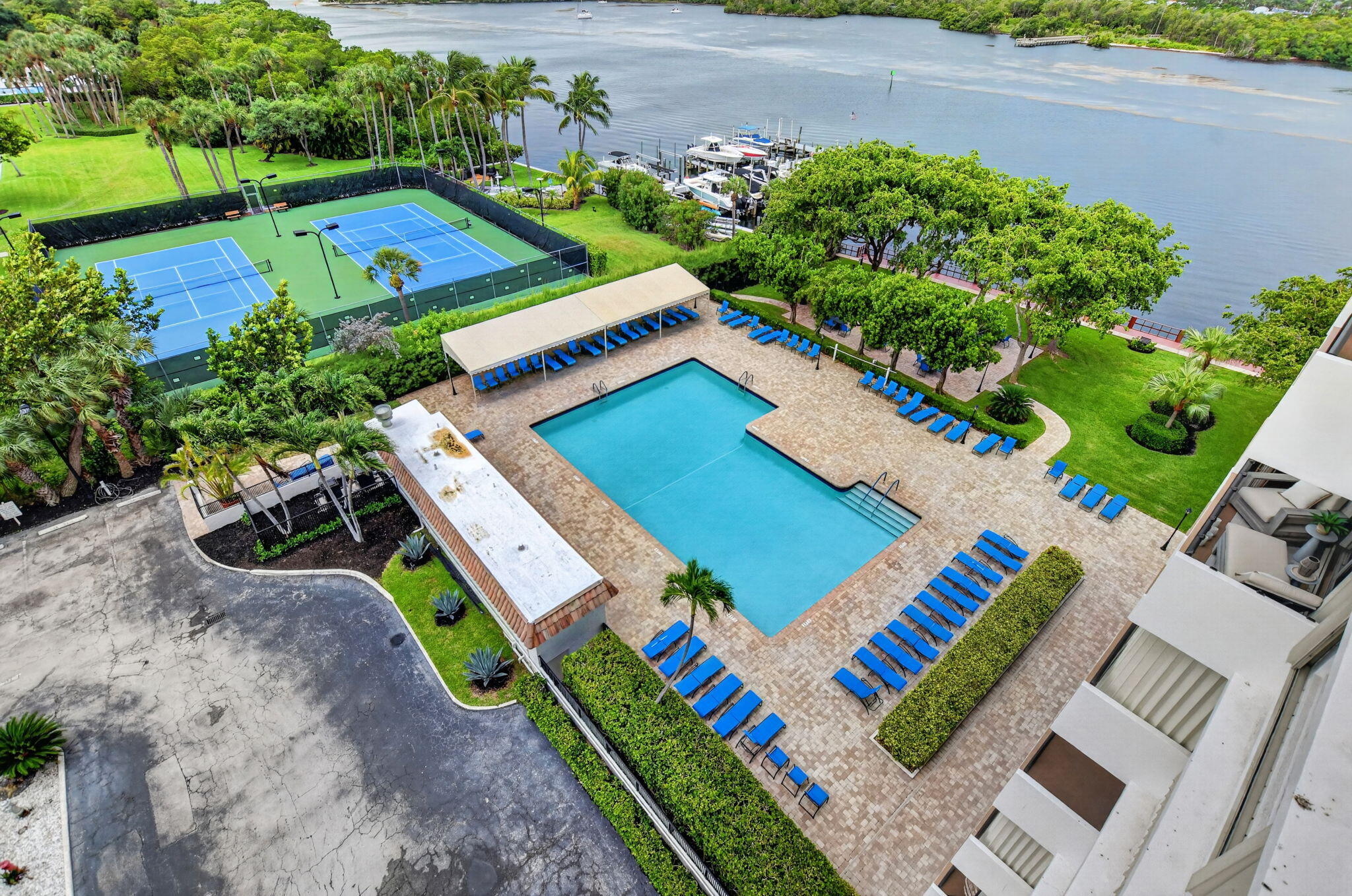 2121 N Ocean Boulevard 805w Property Photo 4