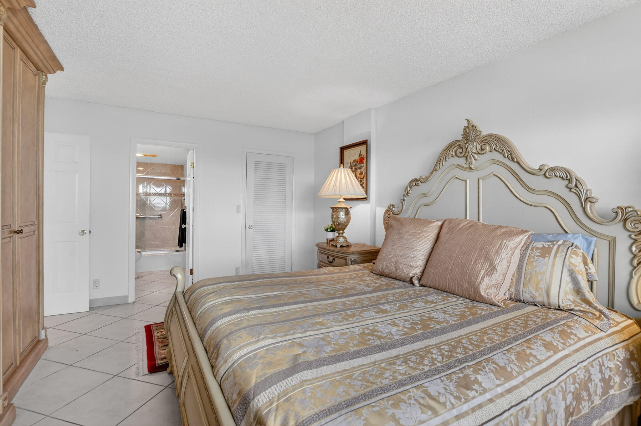 2121 N Ocean Boulevard 805w Property Photo 9