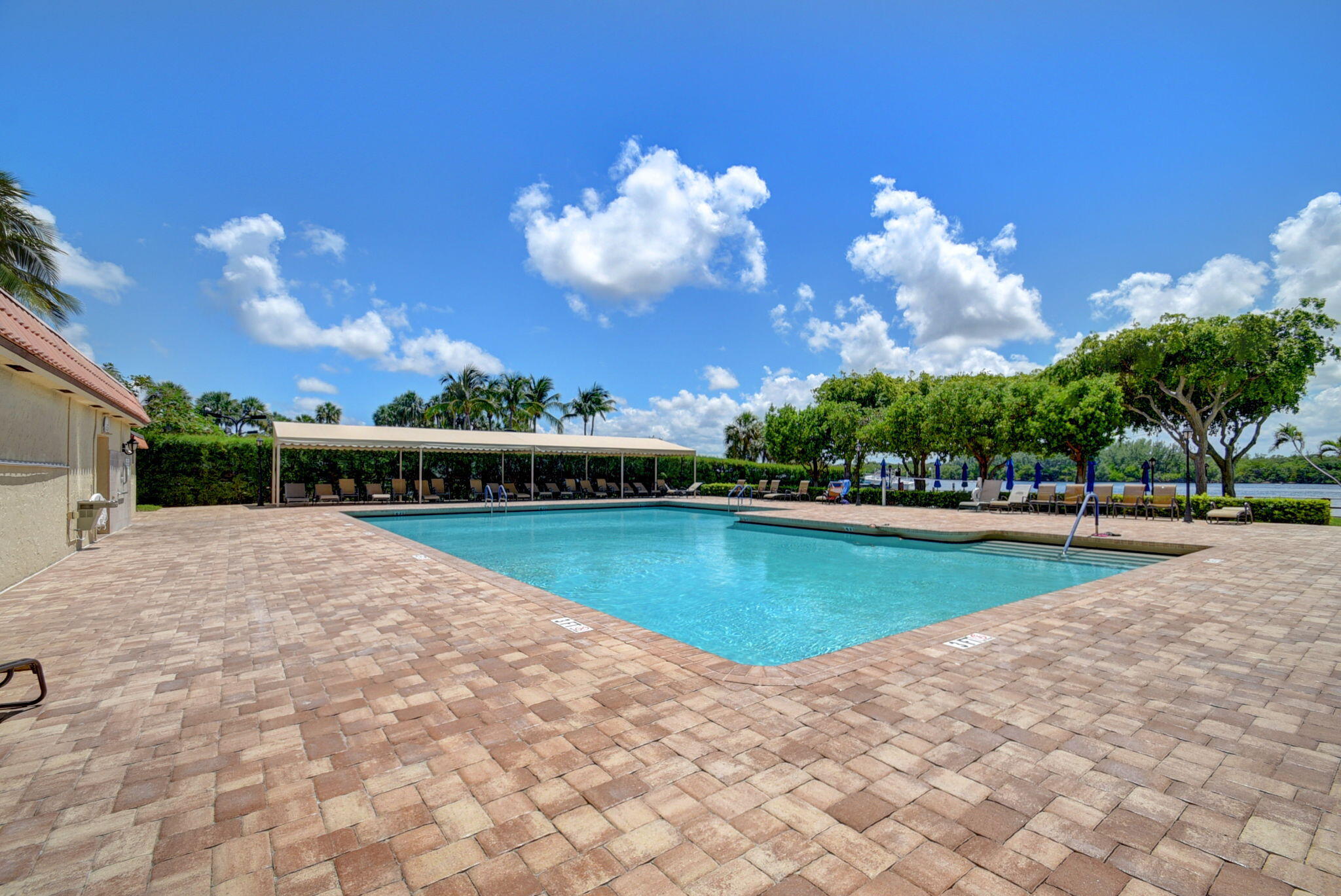 2121 N Ocean Boulevard 805w Property Photo 21
