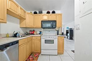 504 Gardens Drive 203 Property Photo 1