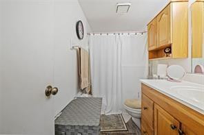 504 Gardens Drive 203 Property Photo 13