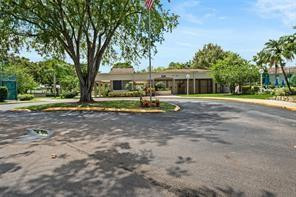 504 Gardens Drive 203 Property Photo 27
