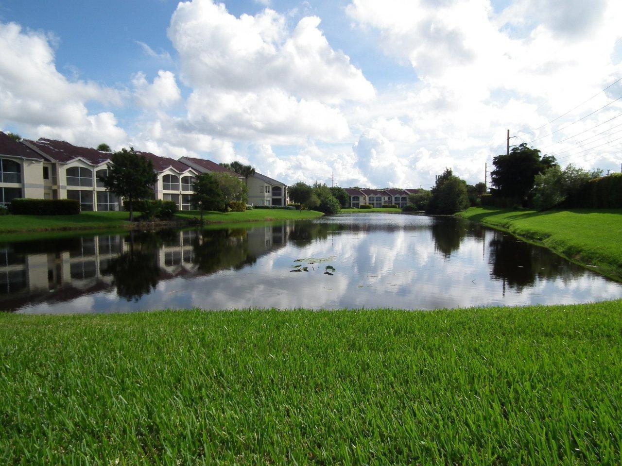 815 W Boynton Beach Boulevard 10-103 Property Photo 2