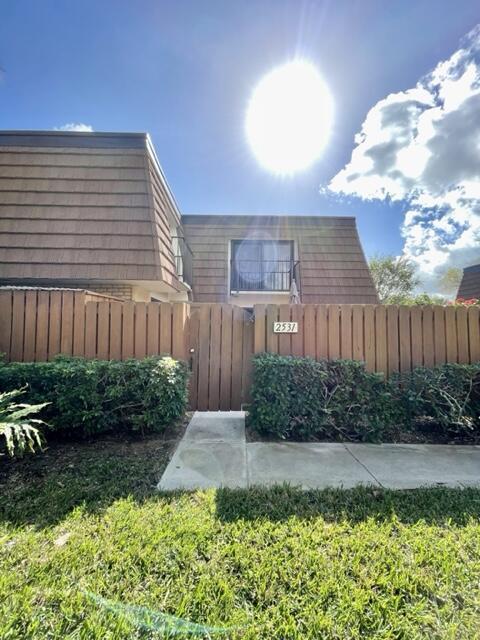 2531 25th Court Property Photo 37