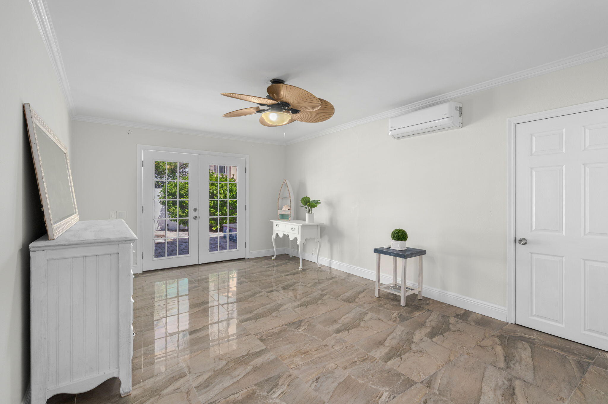 121 Queen Eugenia Court Property Photo 21