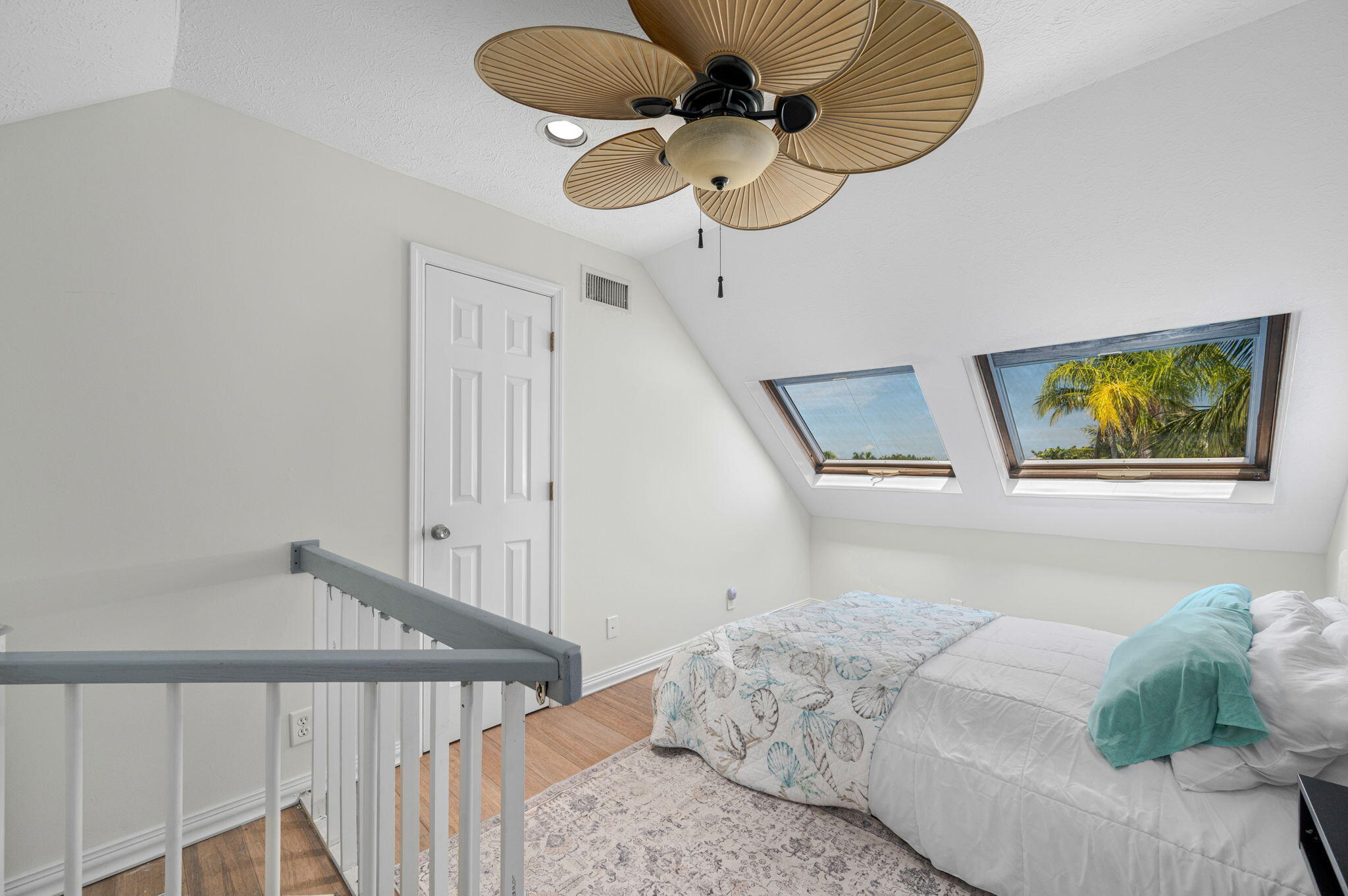 121 Queen Eugenia Court Property Photo 29