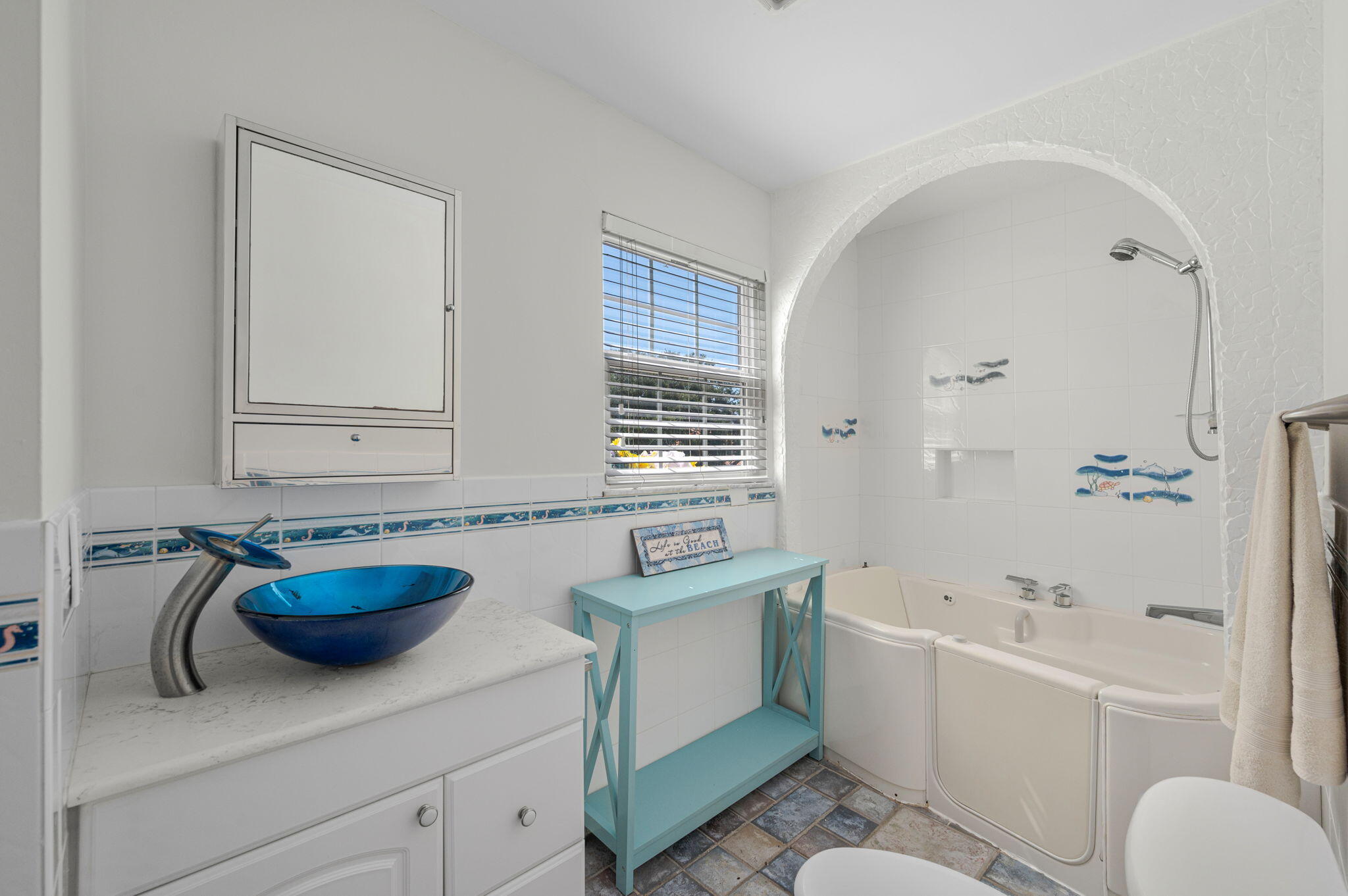 121 Queen Eugenia Court Property Photo 31