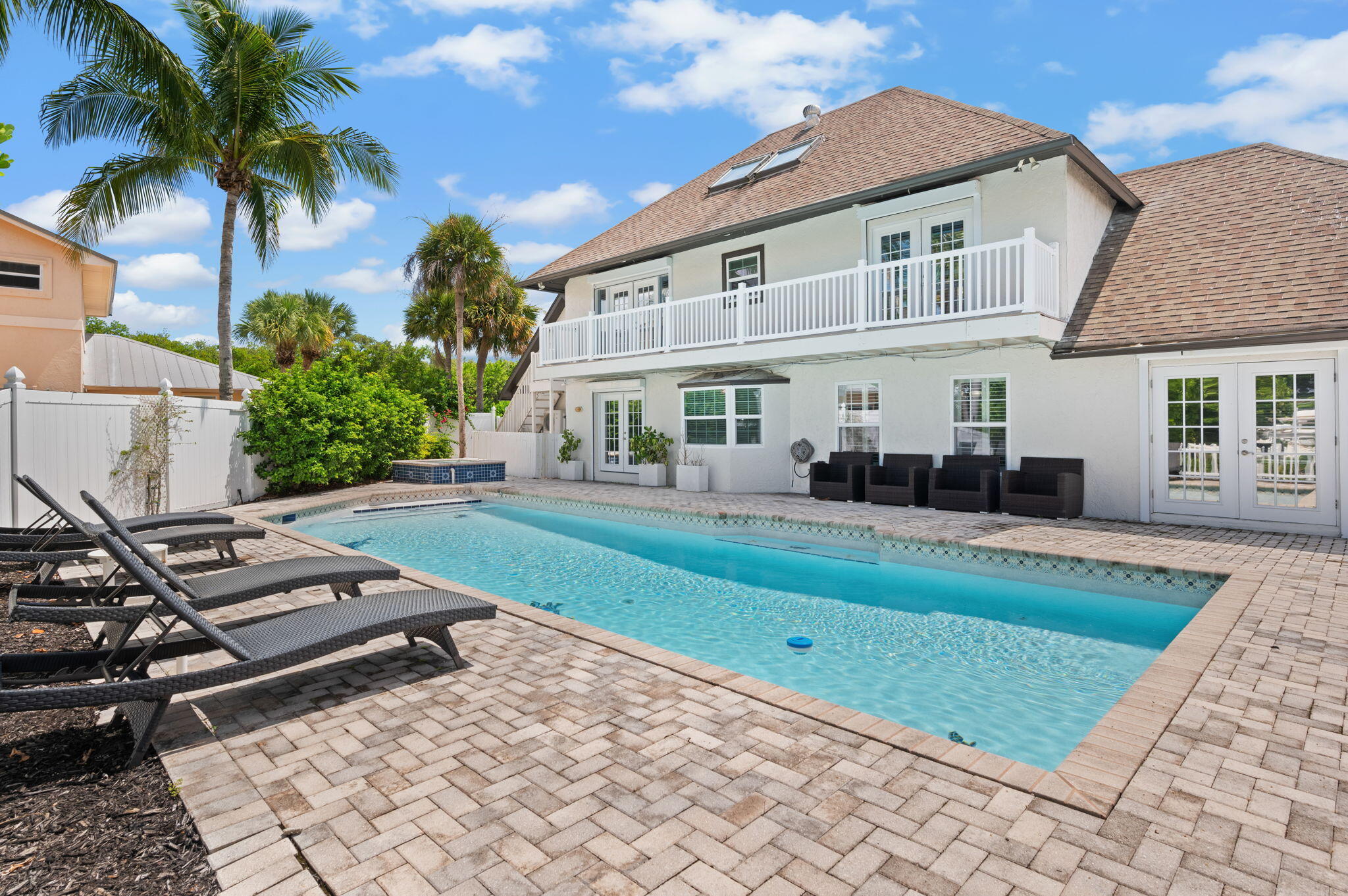 121 Queen Eugenia Court Property Photo 42